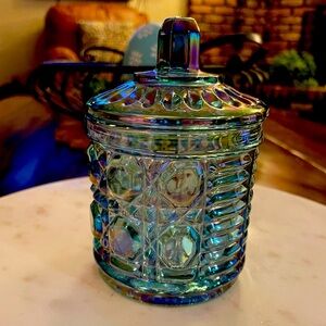 Vintage Indiana Glass Windsor Royal Brighton sugar bowl with a lid.
